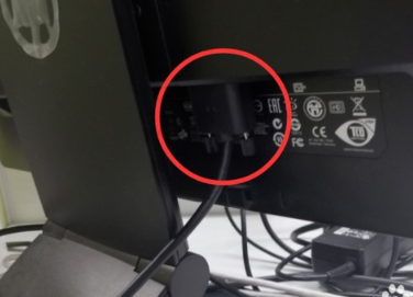 电脑连接两个显示器 电脑连接两个显示器